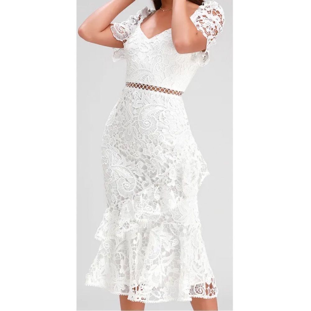 Lulu’s White Lace Ruffle Midi White Dress(Size Medium)